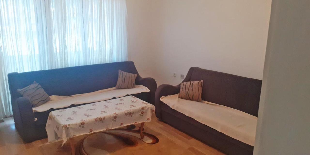 Lovely 1 Bedroom Within Walking Distance, Views Печ Екстер'єр фото
