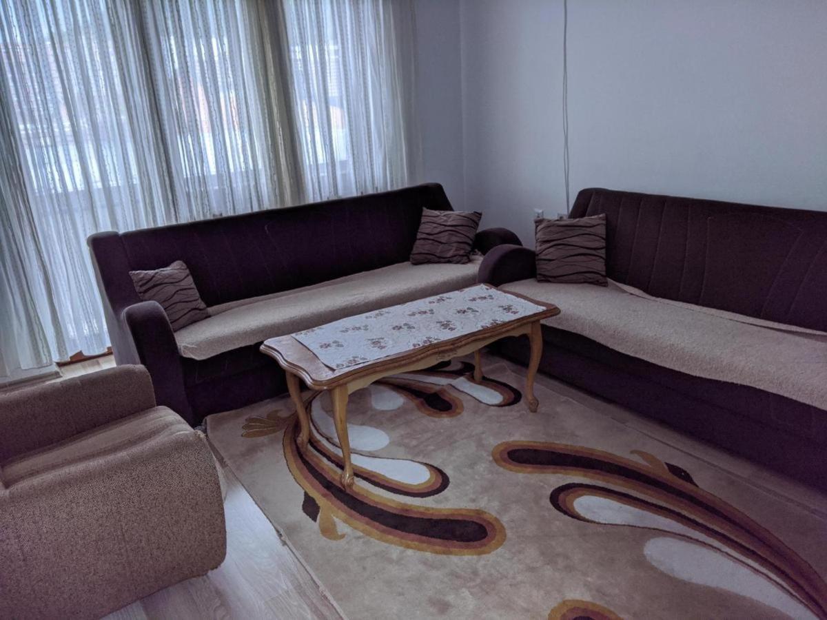 Lovely 1 Bedroom Within Walking Distance, Views Печ Екстер'єр фото