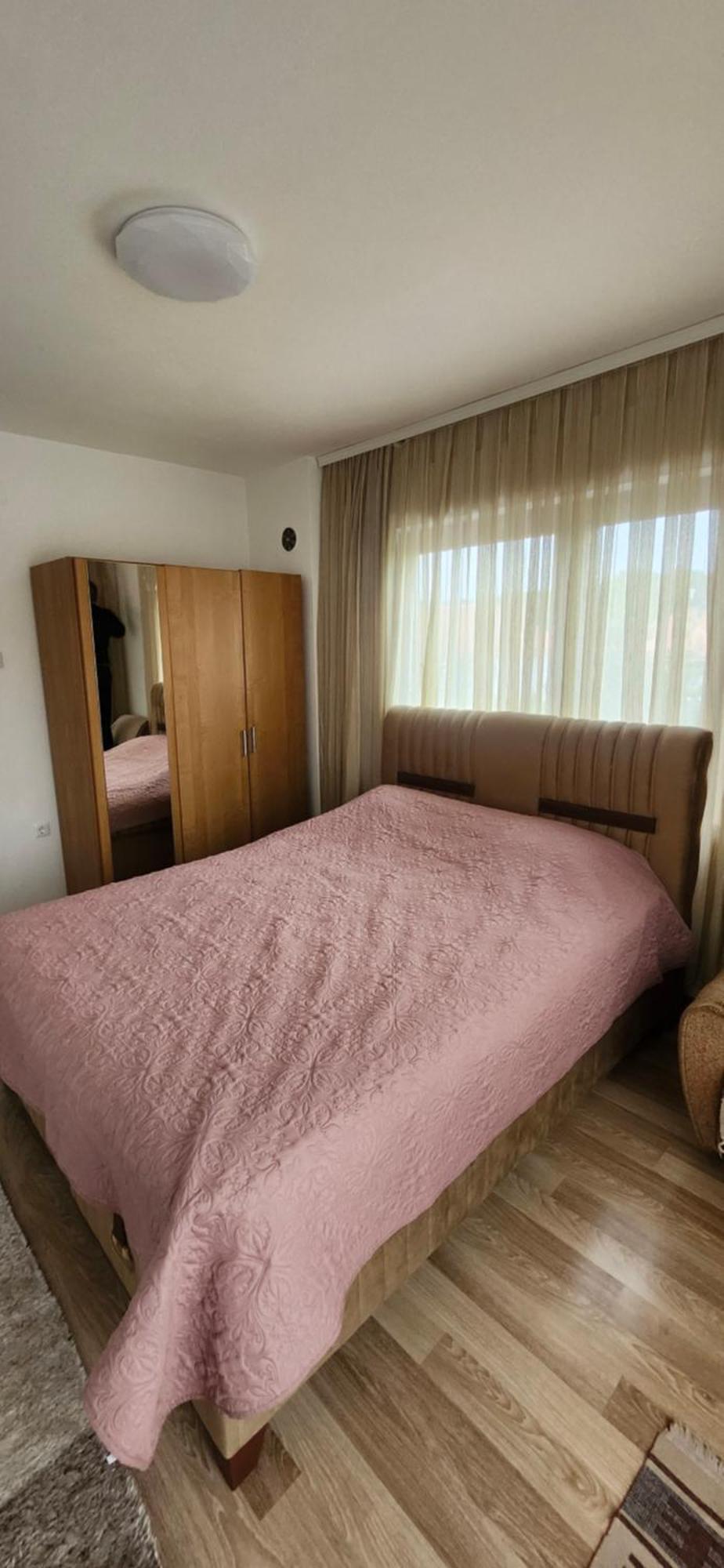 Lovely 1 Bedroom Within Walking Distance, Views Печ Екстер'єр фото