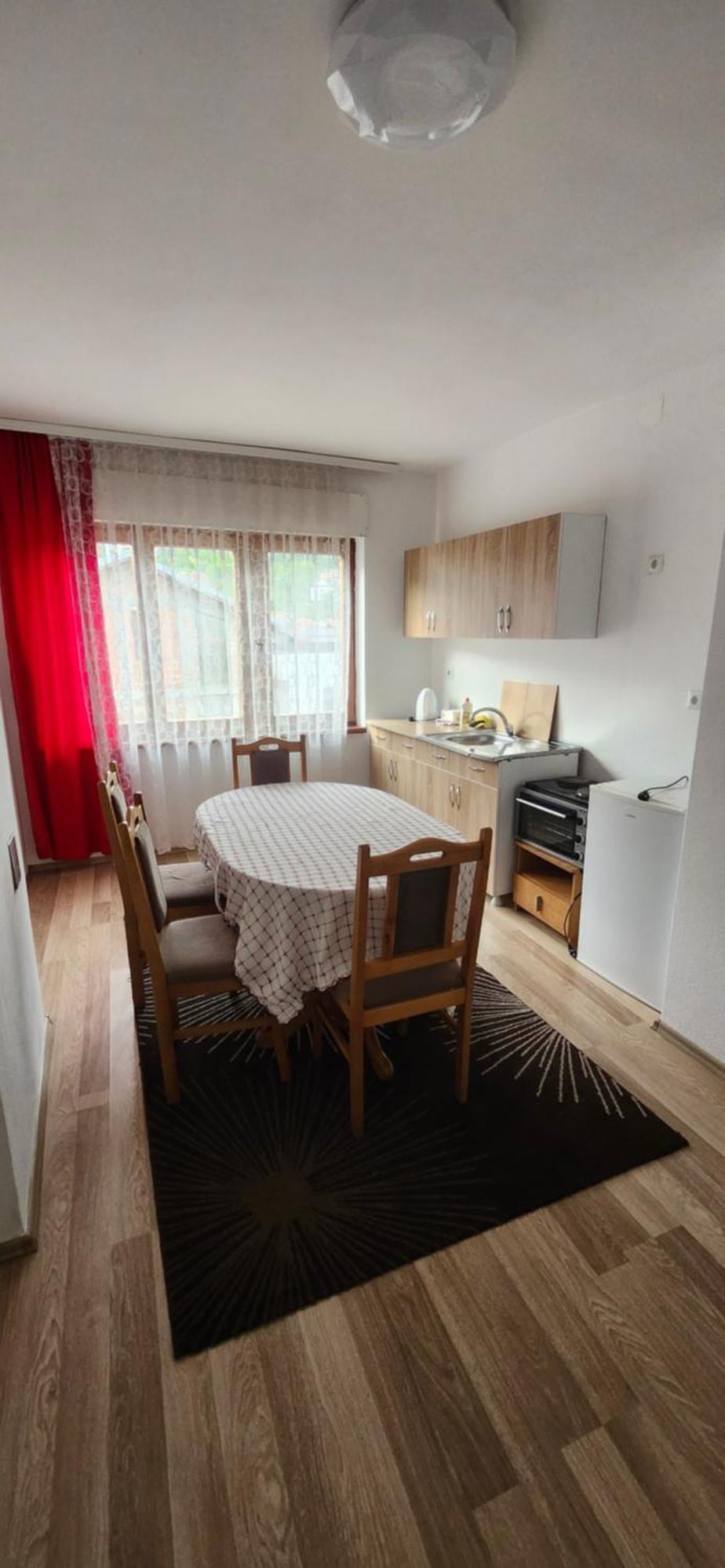 Lovely 1 Bedroom Within Walking Distance, Views Печ Екстер'єр фото